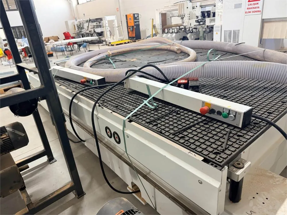 Homag Centateq N-700 BHP-200 / Vantage 710 CNC Nesting Makinesi (2020) — 7/12