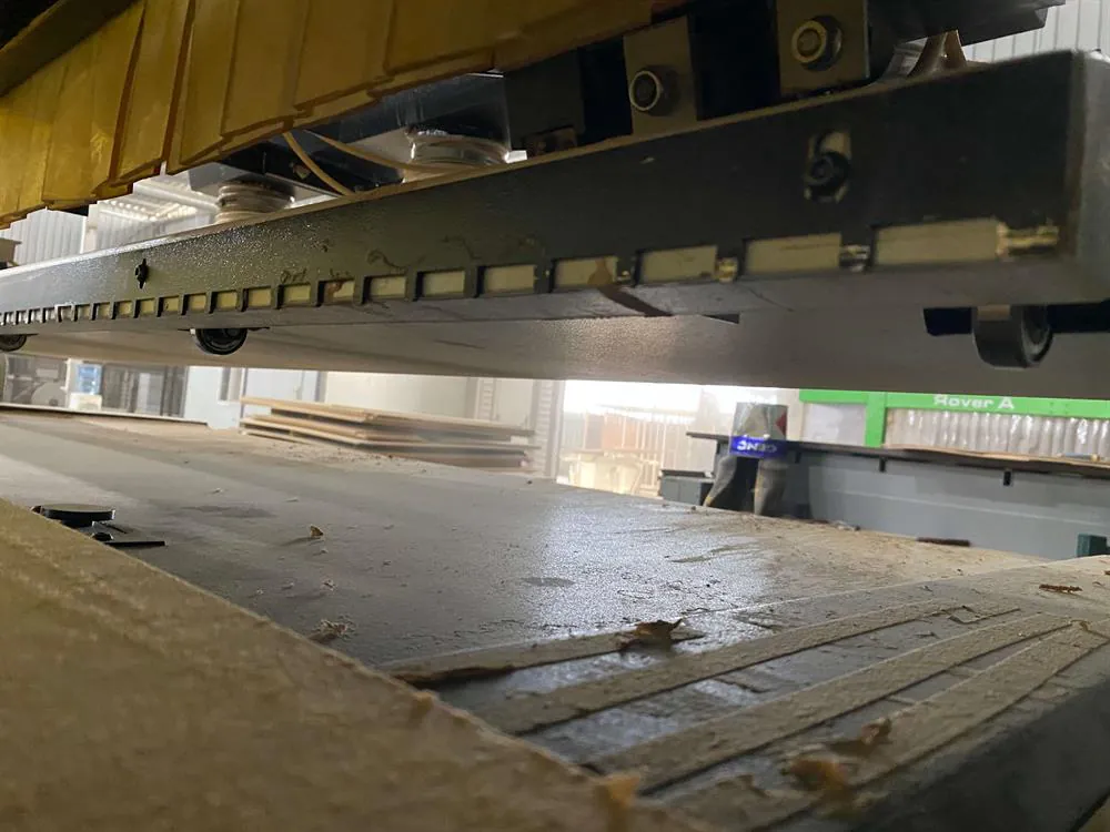 AES Raptor 2142 Düz Tabla CNC Makinesi (2012) — 7/11
