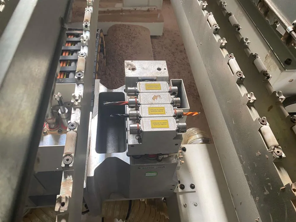 SCM Group Morbidelli UX 100 CNC Delik Makinesi (2017) — 17/17
