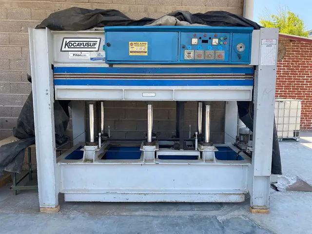 Kocayusuf Door Press Machine