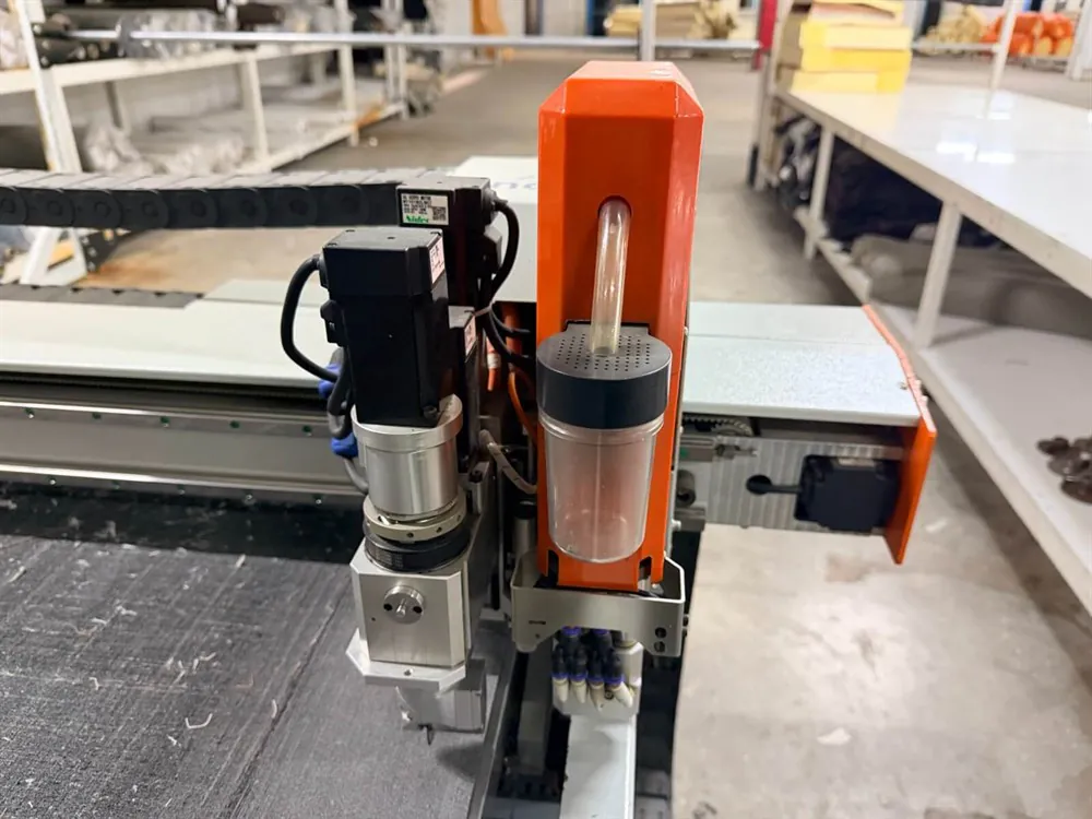 Inotek M-5016 CNC Kumaş Kesim Makinesi (2018) — 5/12