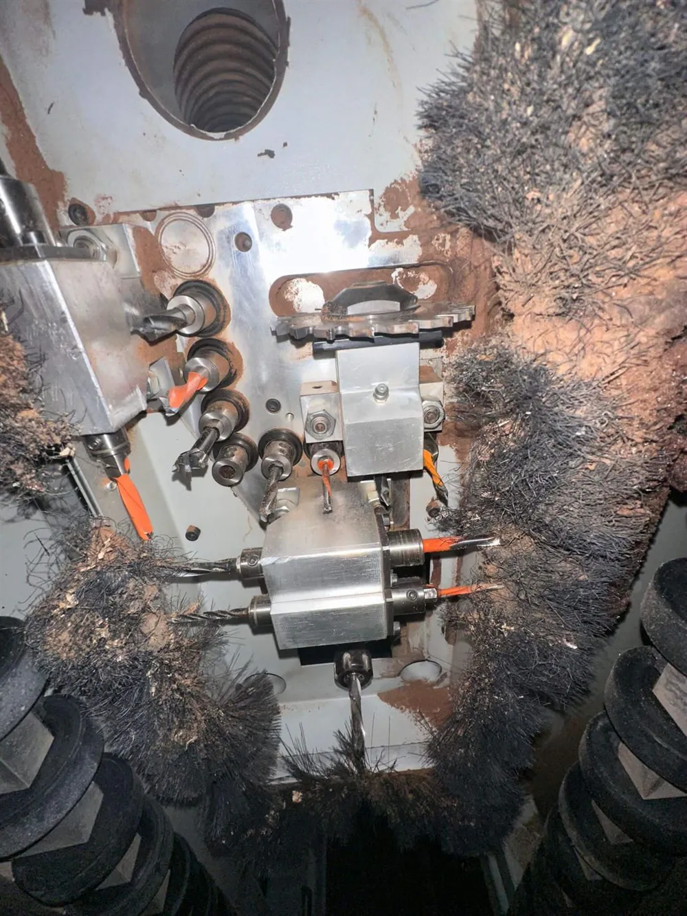 Omaksan 4000 Xline CNC Delik Makinesi (2016) — 10/11
