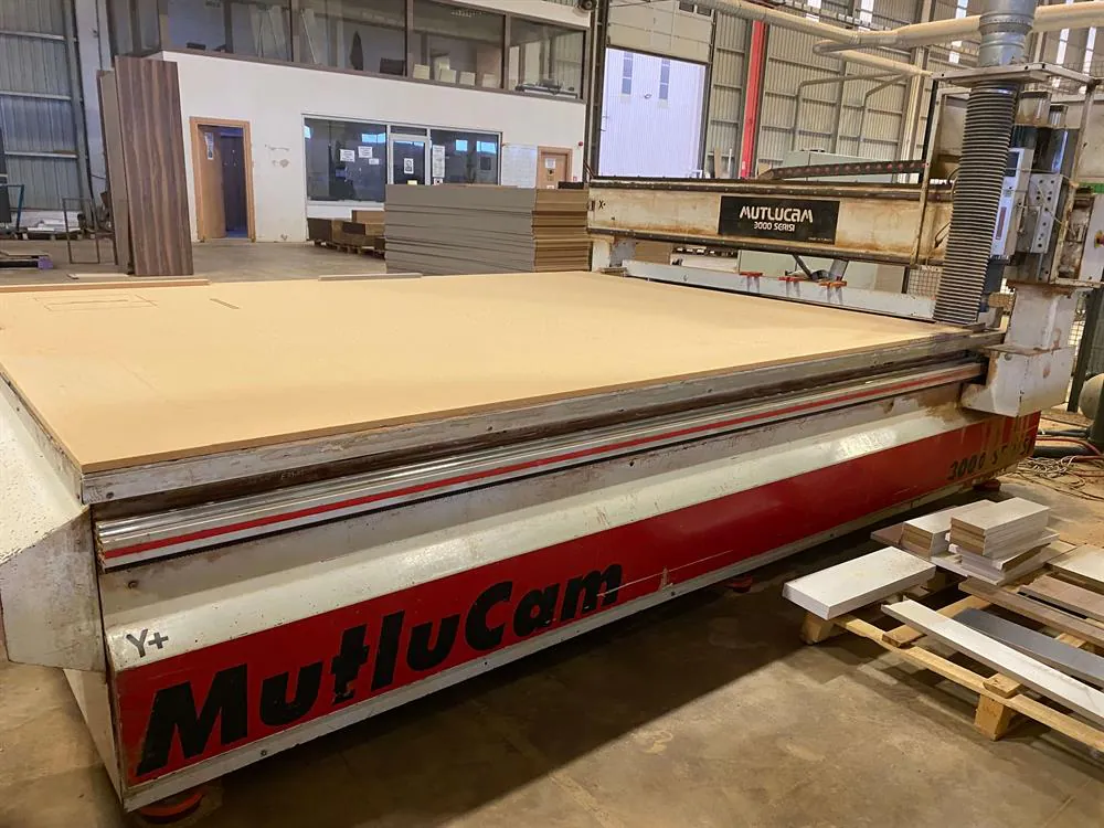 Mutlucam Makine 2128 Düz Tabla CNC Makinesi (2015) — 6/9