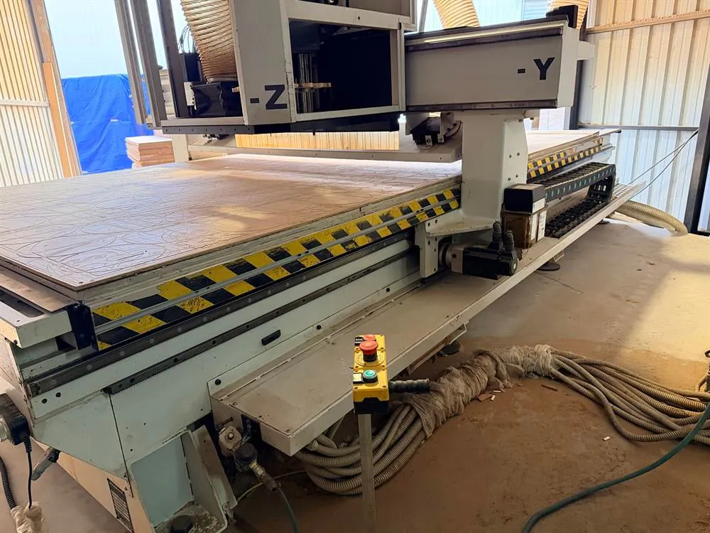 AES Raptor Cabinet 2136 CNC Nesting Makinesi (2013) — 22/25