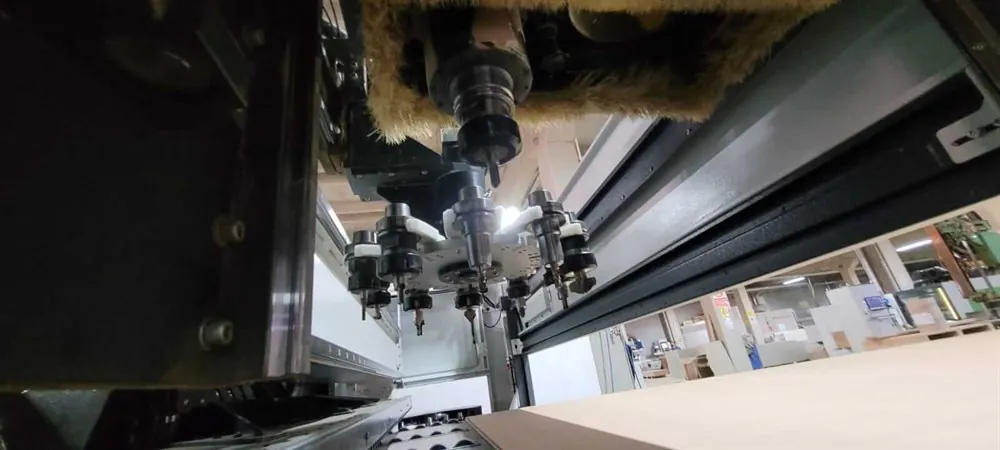 AES Raptor Ultra Line 2142 CNC Nesting Makinesi (2020) — 7/8