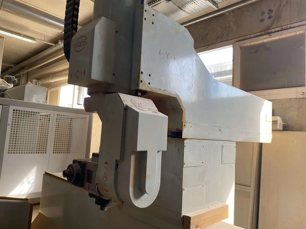 Pade Omega CNC Router (2009) — 5/10