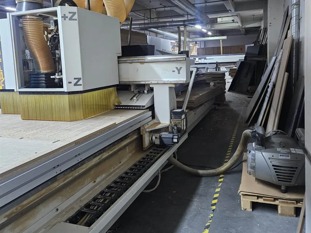 AES Raptor 2142 CNC Nesting Machine (2012) — 4/10