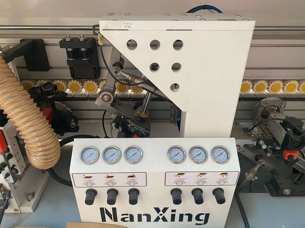 Nanxing NB875E Softforming Kenar Bantlama Makinesi (2022) — 16/23