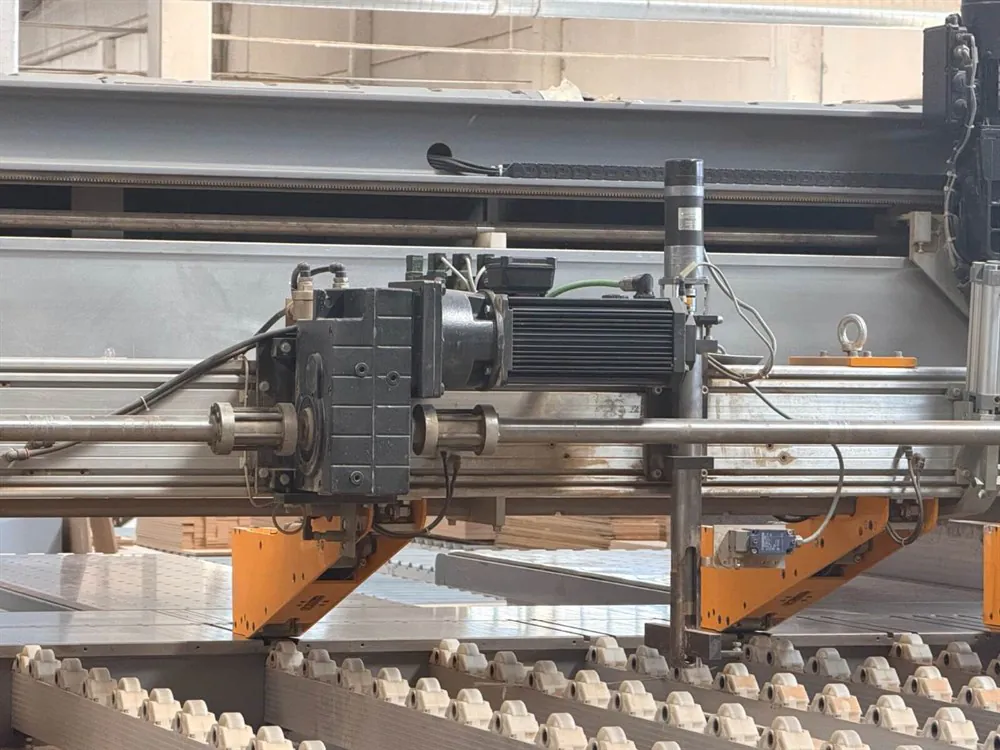 Schelling FH 8 Asansörlü Panel Ebatlama Makinesi (2012) — 11/14
