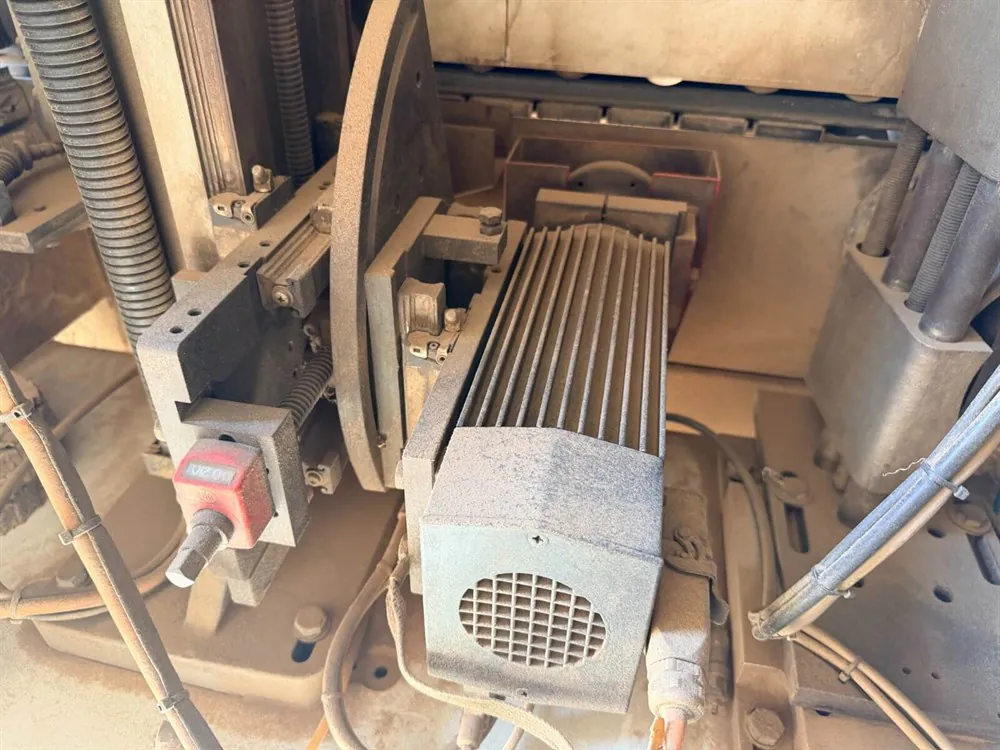 IMA Novimat Contour 1/G/80/790/L20 Kenar Bantlama Makinesi (2010) — 15/19
