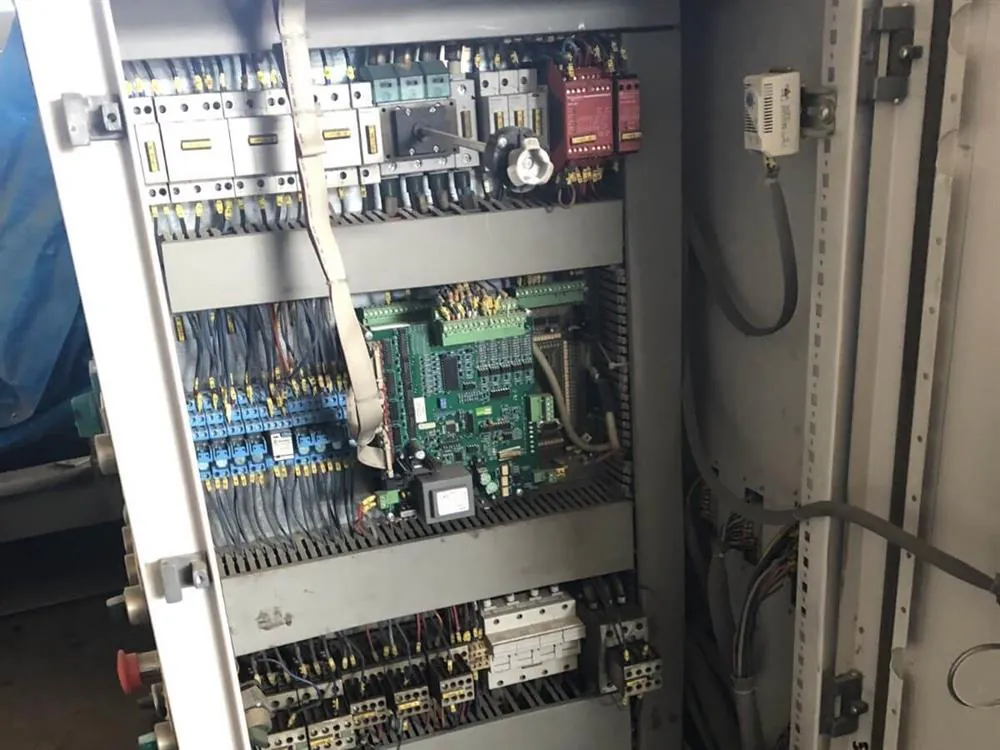 Nordson Mc 4420 Poliüretan Tutkal Eritme Sistemi (2003) — 7/10