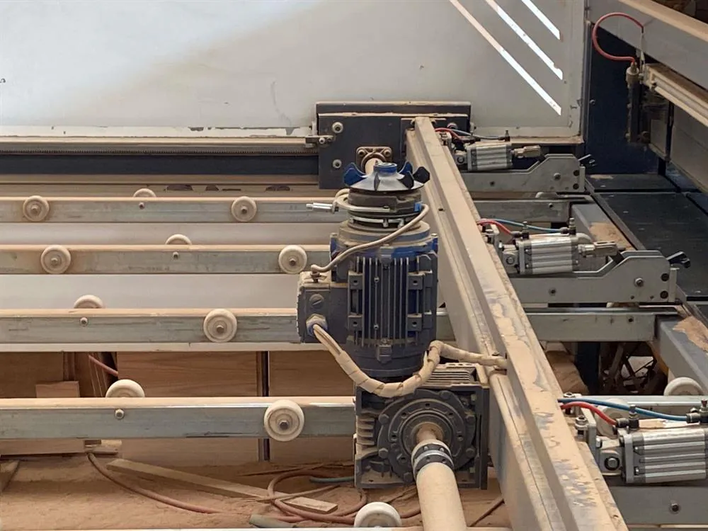 Törk Makine Mp 70 Panel Ebatlama Makinesi (2011) — 8/10