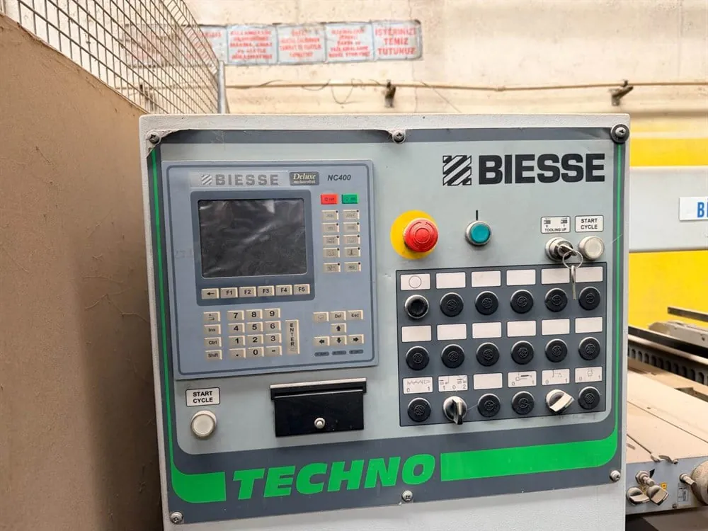 Biesse Techno Kf 5+2 Çoklu Delik Makinesi (2006) — 3/9