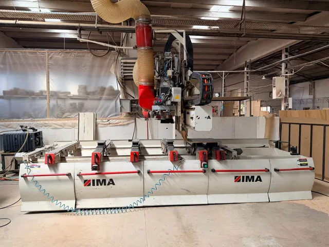 IMA 210/R3/120/300 CNC İşleme Merkezi (2004)