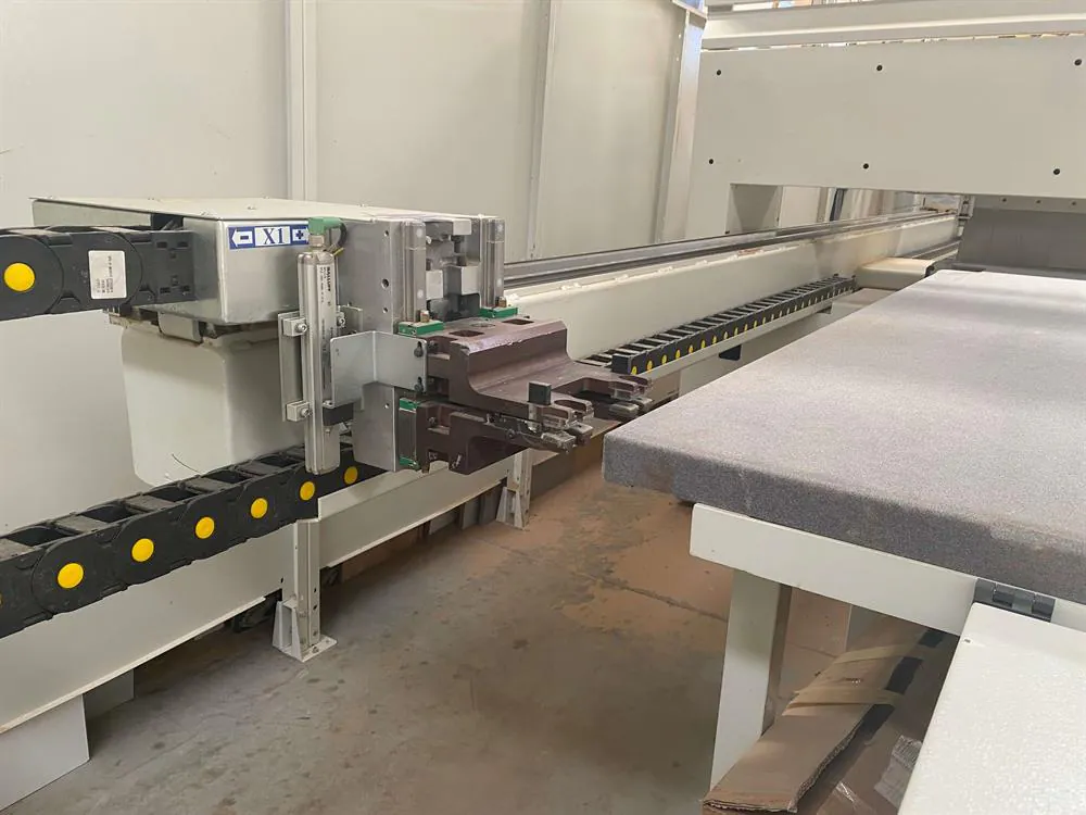 SCM Group Morbidelli UX 100 CNC Delik Makinesi (2017) — 8/17