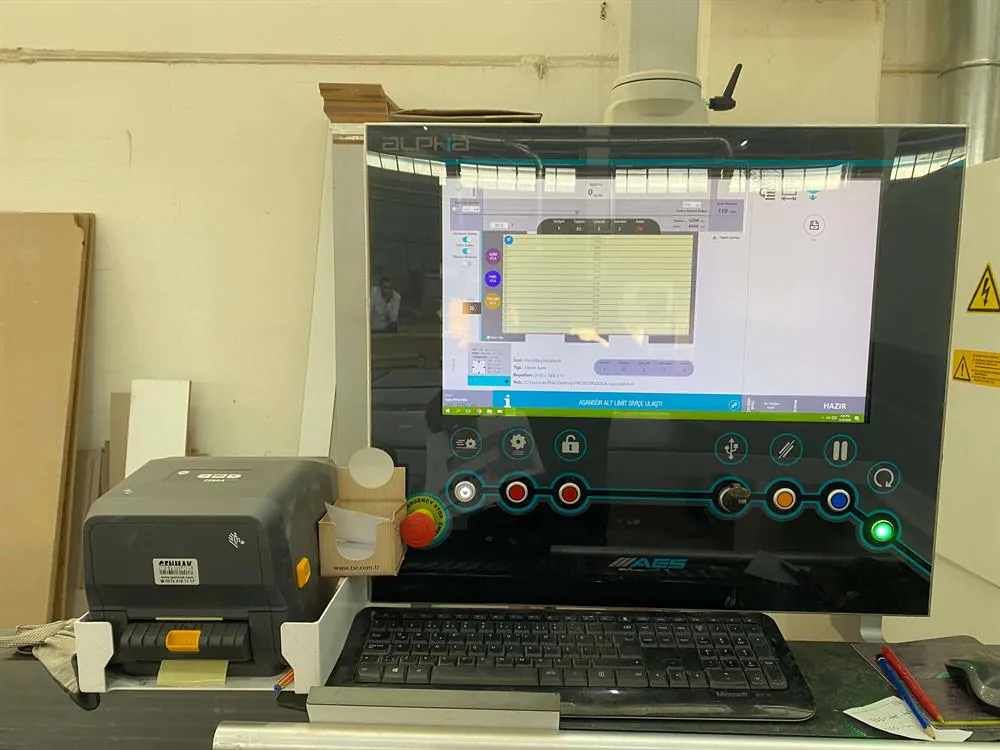 AES Alpha Ps 04 - 3800 Asansörlü Panel Ebatlama Makinesi (2022) — 15/15
