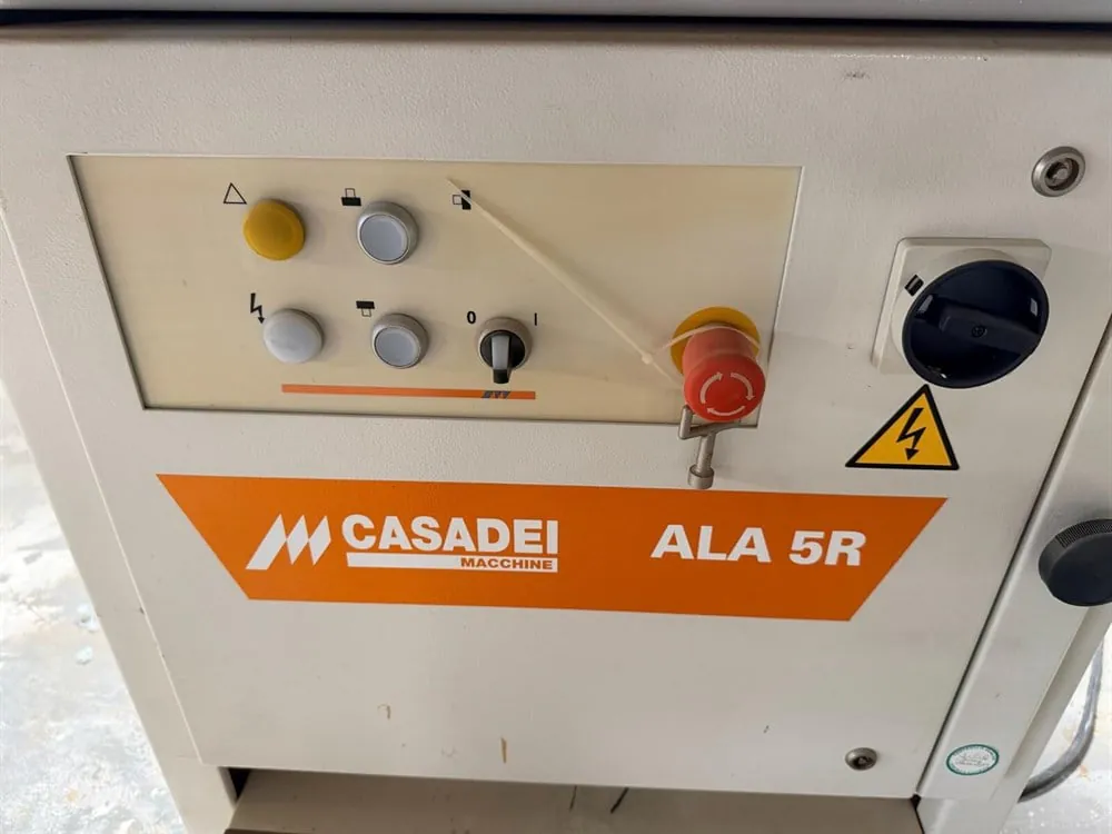 SCM Casadei Ala 5 R Eğri Kenar Temizleme Makinesi (2012) — 6/6