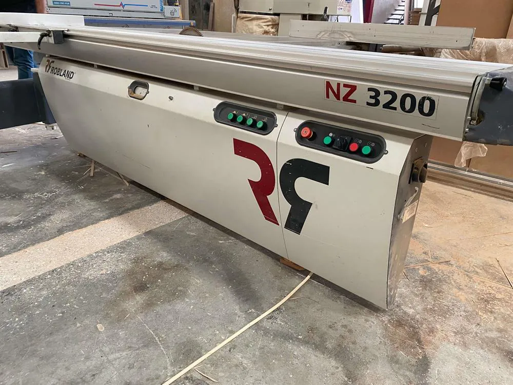 Robland Nz 3200 Çizicili Yatar Daire Testere Makinesi (2010) — 2/10