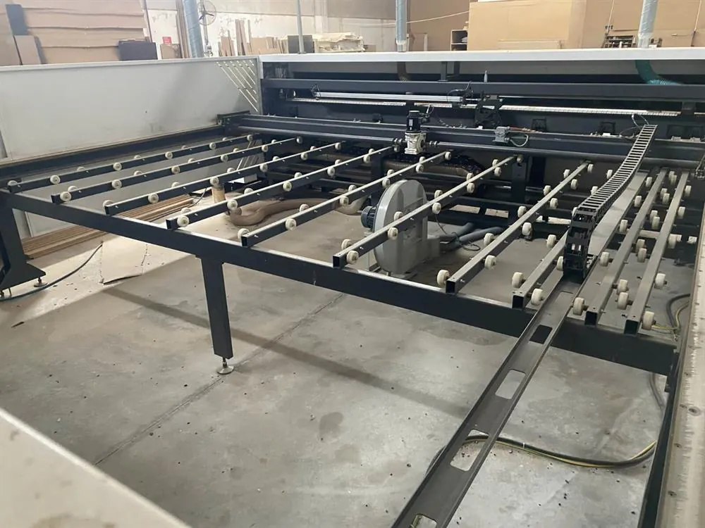 Törk Makine MP 70 RS Önden Yüklemeli Panel Ebatlama Makinesi (2021) — 4/7