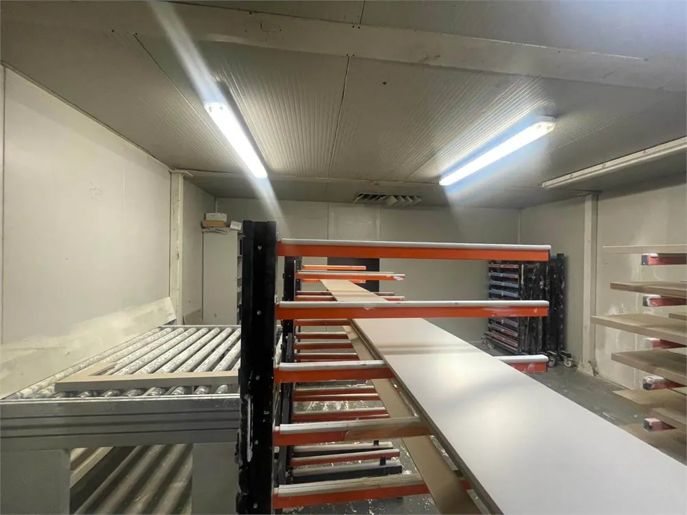 SCM Superfici Compact Spray Gls Kurutma Odalı Boya Atım Kabini (2013) — 11/12