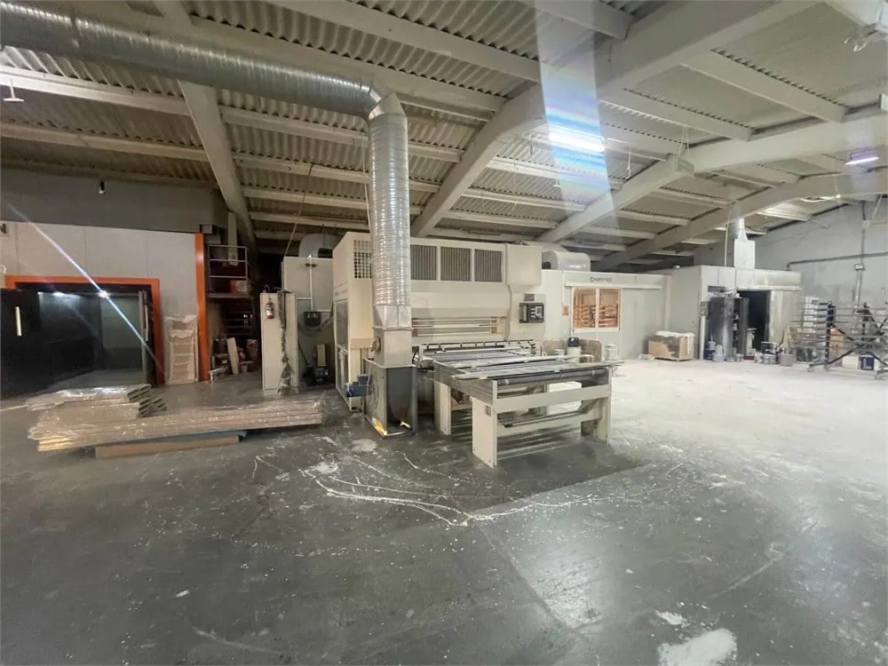 SCM Superfici Compact Spray Gls Kurutma Odalı Boya Atım Kabini (2013) — 2/12
