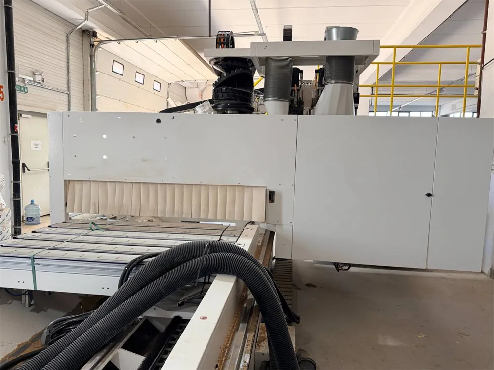 HOMAG Centateq E - 310 Venture BMG 310 /33/16/V/N/K Eğri Kenar Cnc Makinesi (2022) — 2/10