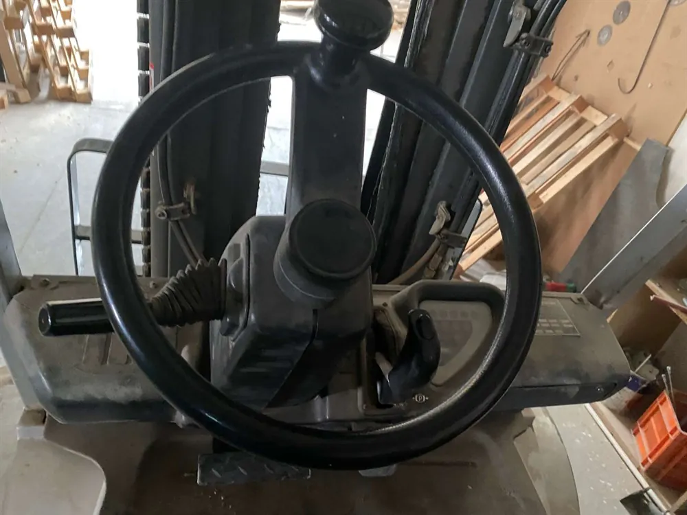 Still RC 41-30 Forklift (2015) — 5/8
