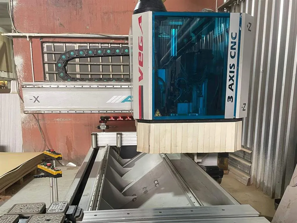 AES Vega 1332 CNC Router (2016) — 2/7