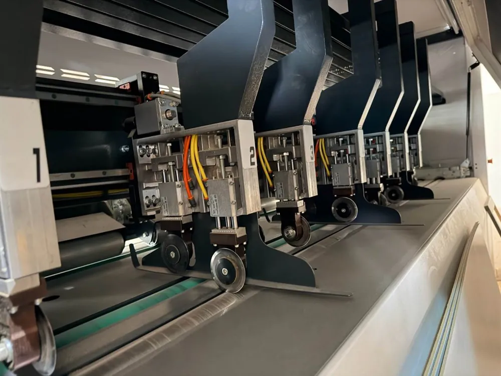 Edda Makine Neobox 7 2500 CNC Karton Kesim ve Kutu Makinesi (2024) — 8/8