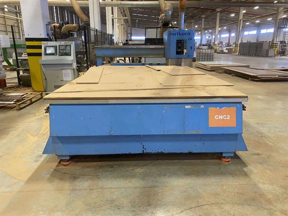 Mutlucam Makine 2136 Düz Tabla CNC Makinesi (2015) — 4/10