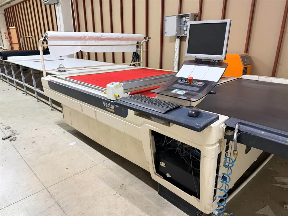Lectra VT25FURNITURE71 Kumaş Kesim CNC Makinesi (2007) — 2/9