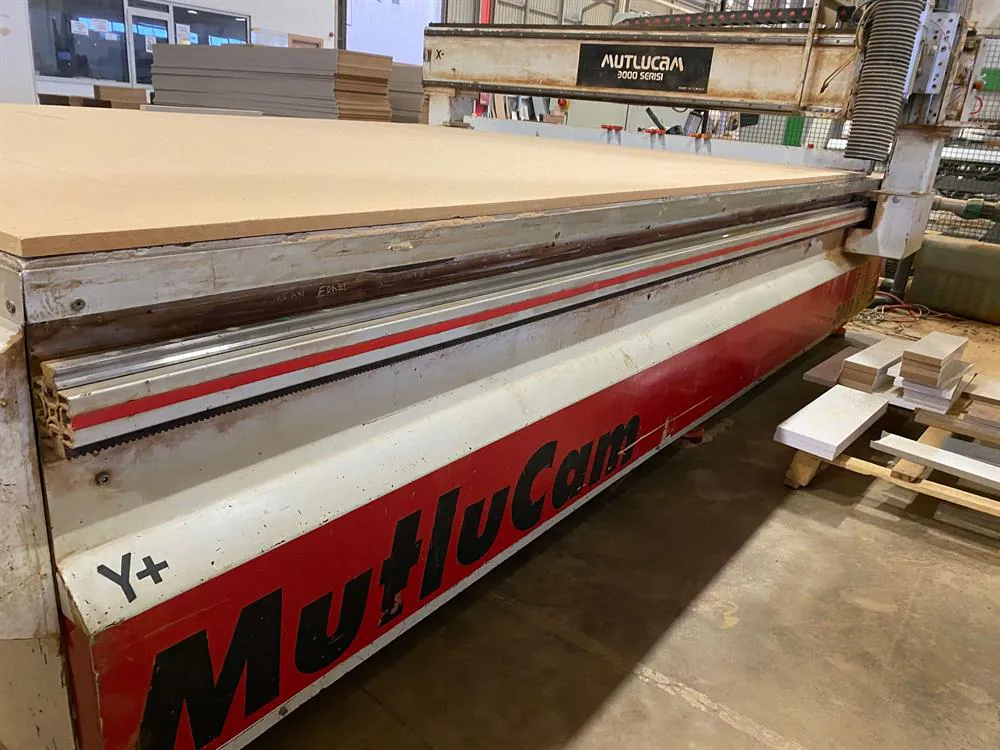 Mutlucam Makine 2128 Düz Tabla CNC Makinesi (2015) — 7/9