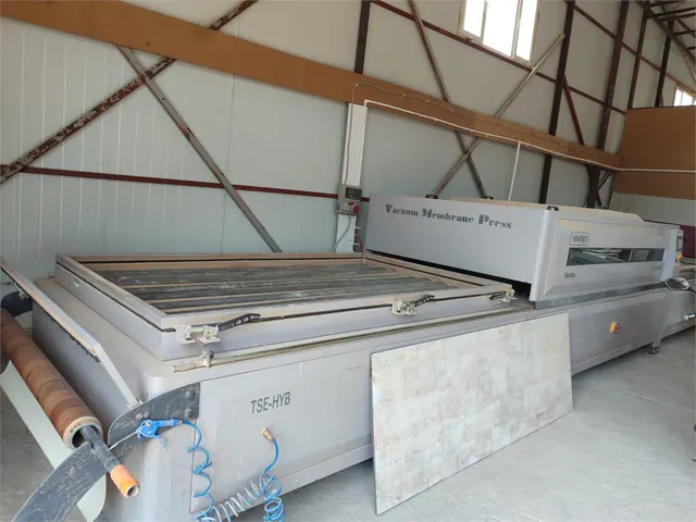 MAKSER Vakum Membran Pres Makinesi (2014)