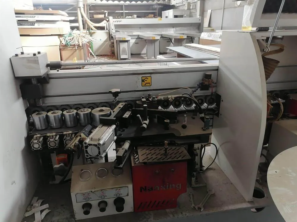 Nanxing NB8C1L Kenar Bantlama Makinesi (2011) — 4/11
