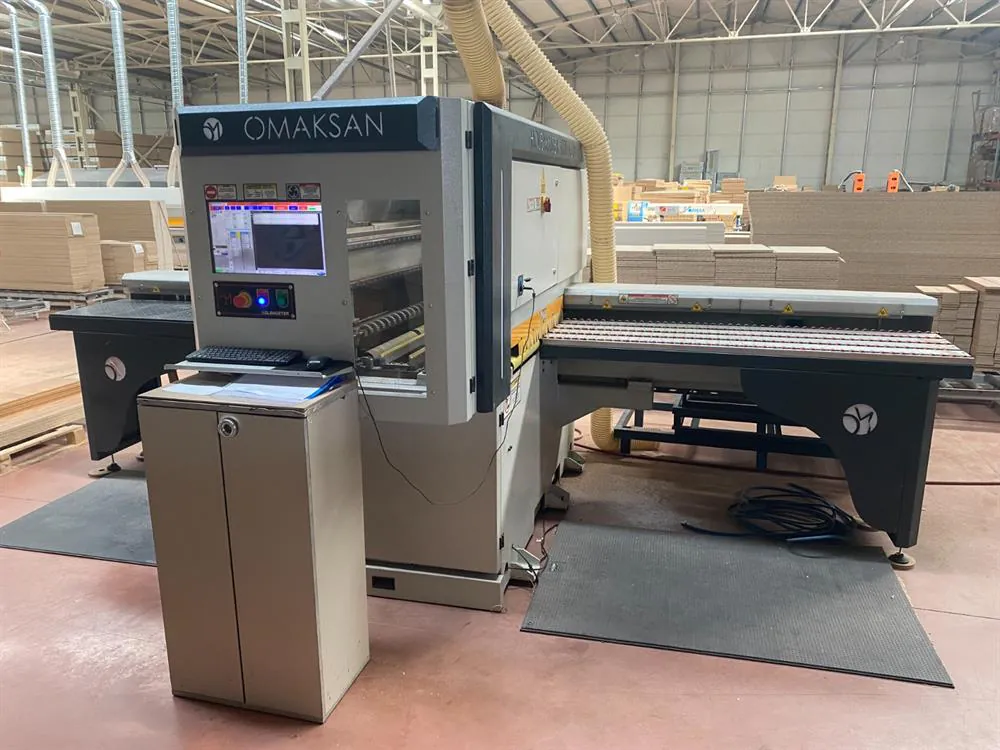 Omaksan Holemaster 4000 Xline CNC Delik Makinesi (2018) — 4/12