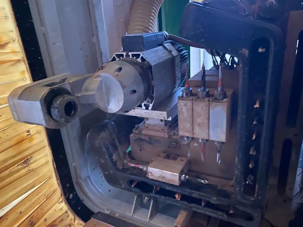 Biesse Rover 30 XL CNC İşleme Merkezi (2001) — 14/17