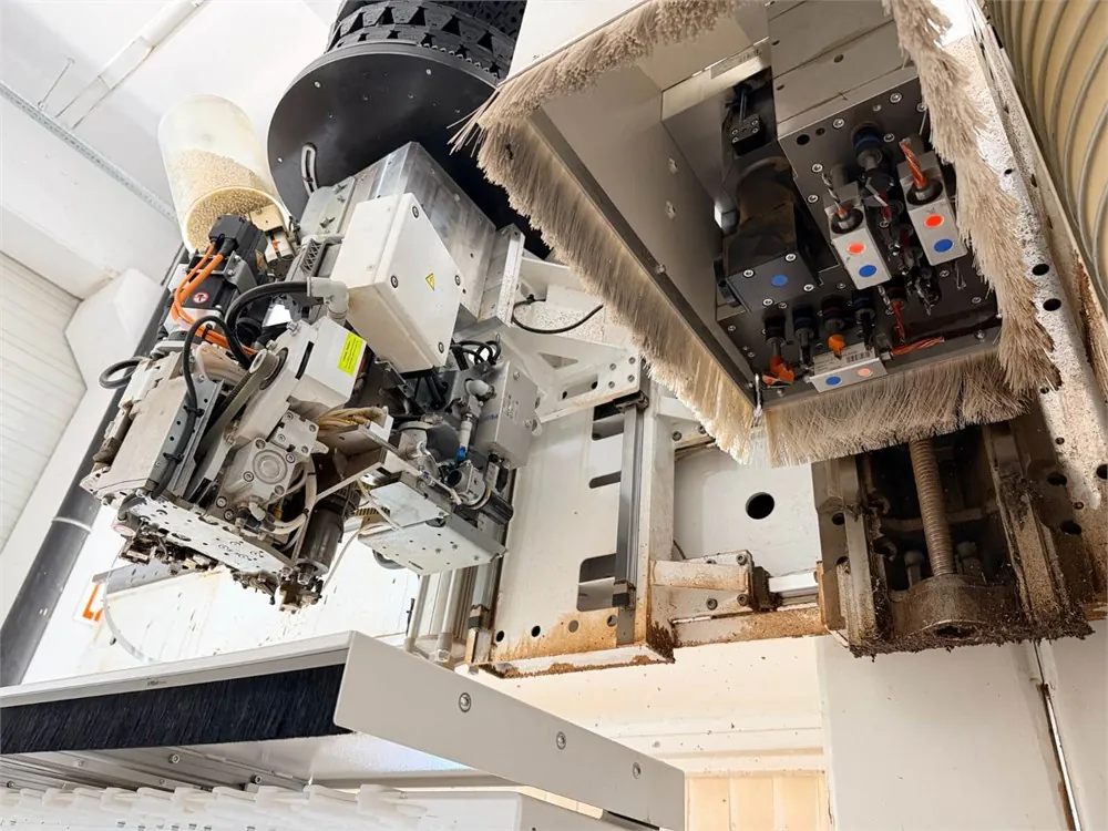 HOMAG Centateq E - 310 Venture BMG 310 /33/16/V/N/K Eğri Kenar Cnc Makinesi (2022) — 6/10