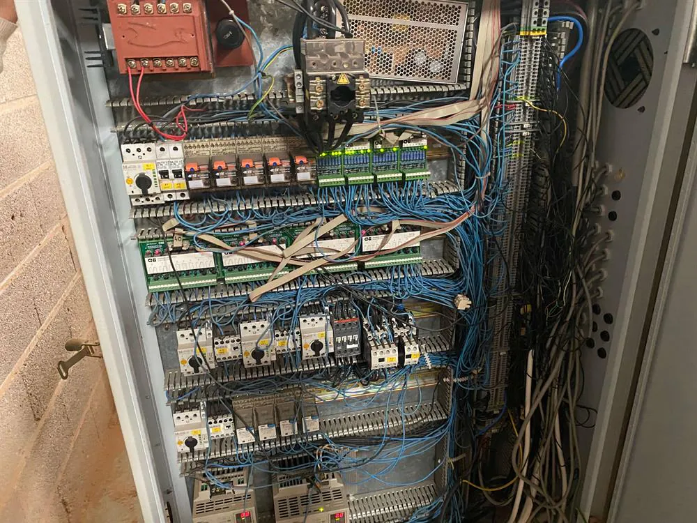 Homag Holzma CH-04/38/38 Önden Yüklemeli Panel Ebatlama Makinesi (1999) — 8/9