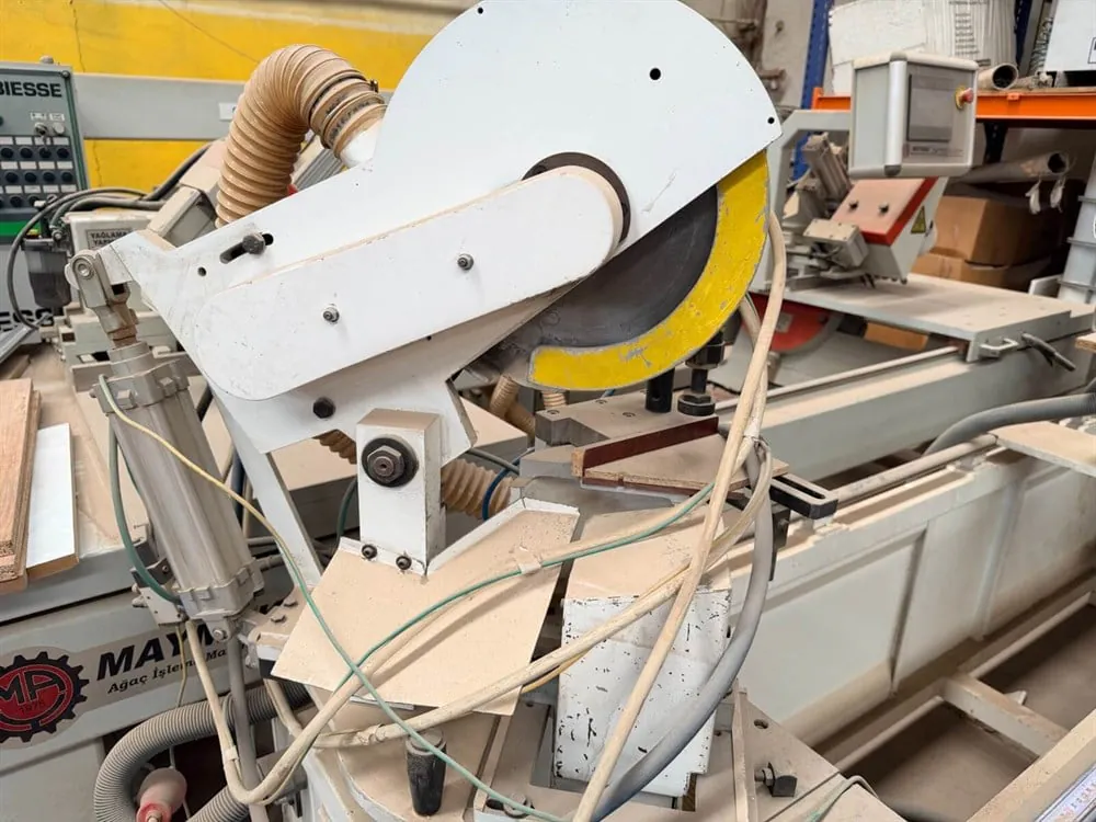 Toskar Woodmaster 300 Profil Kesme Makinesi — 2/4