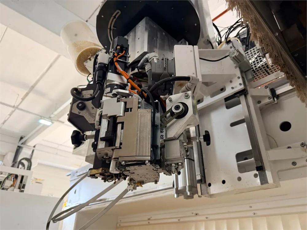 HOMAG Centateq E - 310 Venture BMG 310 /33/16 /V/K Eğri Kenar Cnc Makinesi (2023) — 9/16
