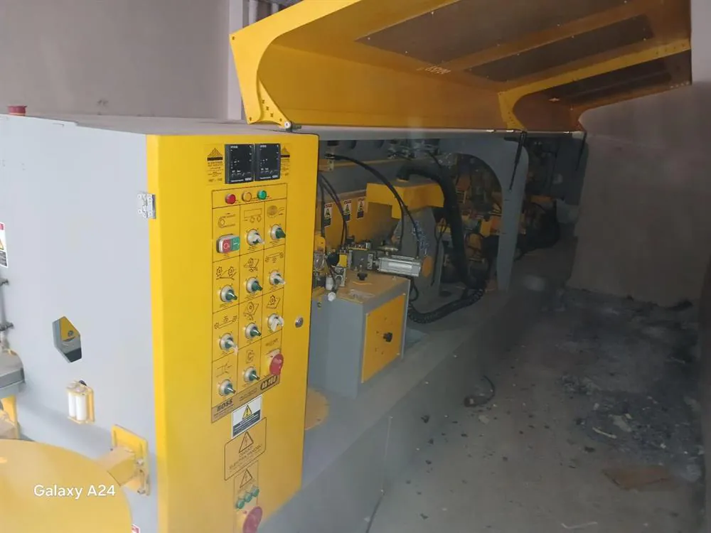 Boss Makine KB 100 Otomatik Kenar Bantlama Makinesi (2021) — 2/8