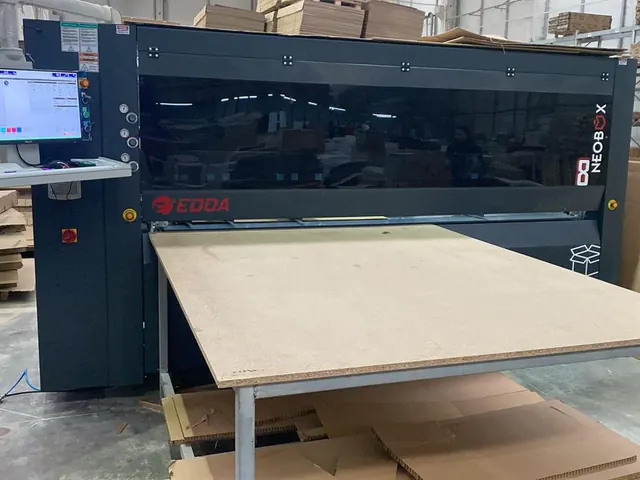 Edda Makine NeoBox 8 2500 CNC Karton Kesim Makinesi (2023)