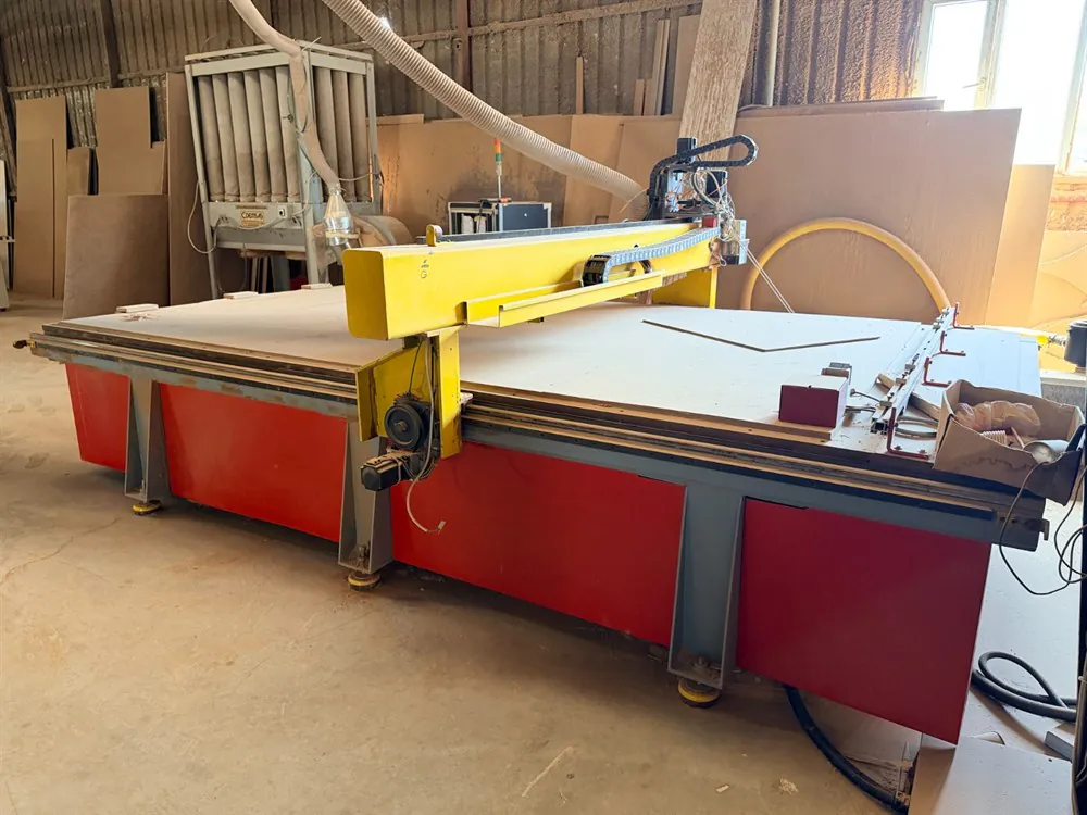 Düz Tabla CNC Router Makinesi — 2/3