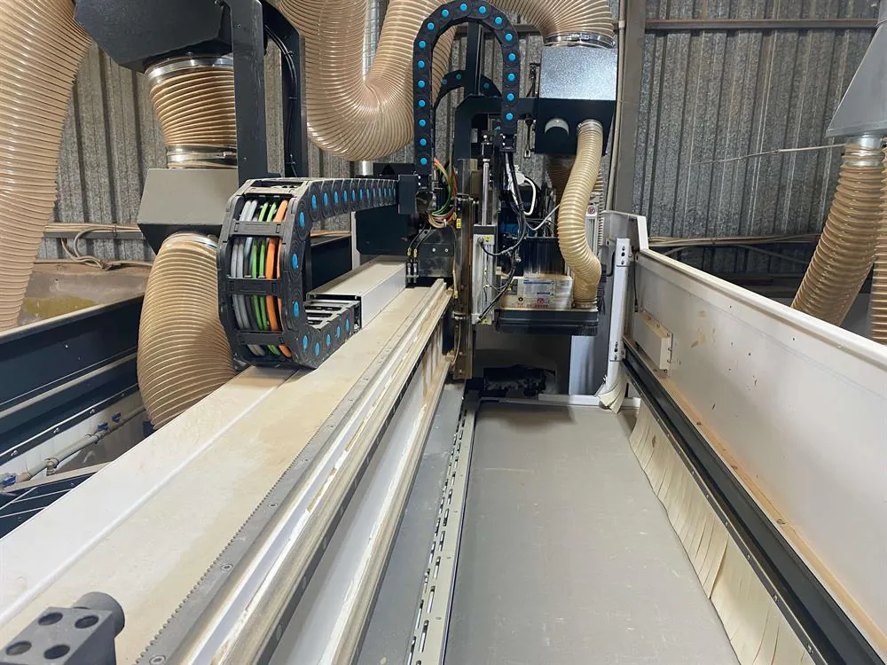 AES Extreme 2136 Ultra Line Düz Tabla CNC Nesting Makinesi (2021) — 17/17