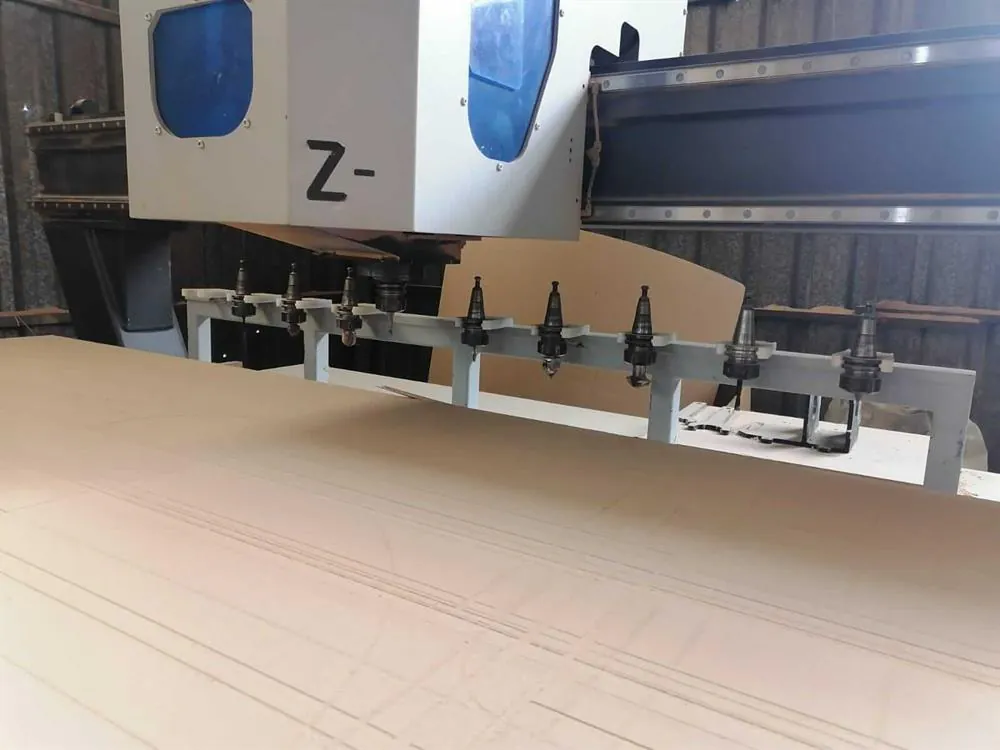 Nesto Fuerte 2128 Flat CNC Nesting Makinesi (2021) — 9/10