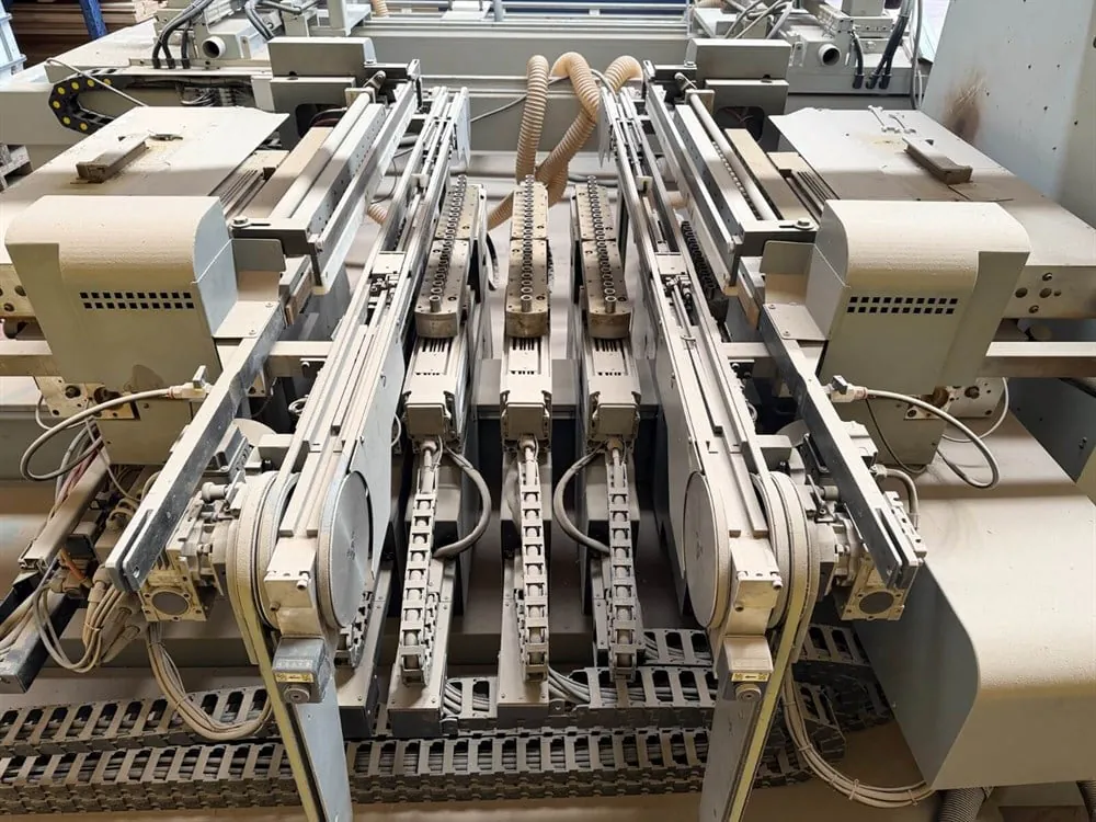 Biesse Techno Kf 5+2 Çoklu Delik Makinesi (2006) — 6/9