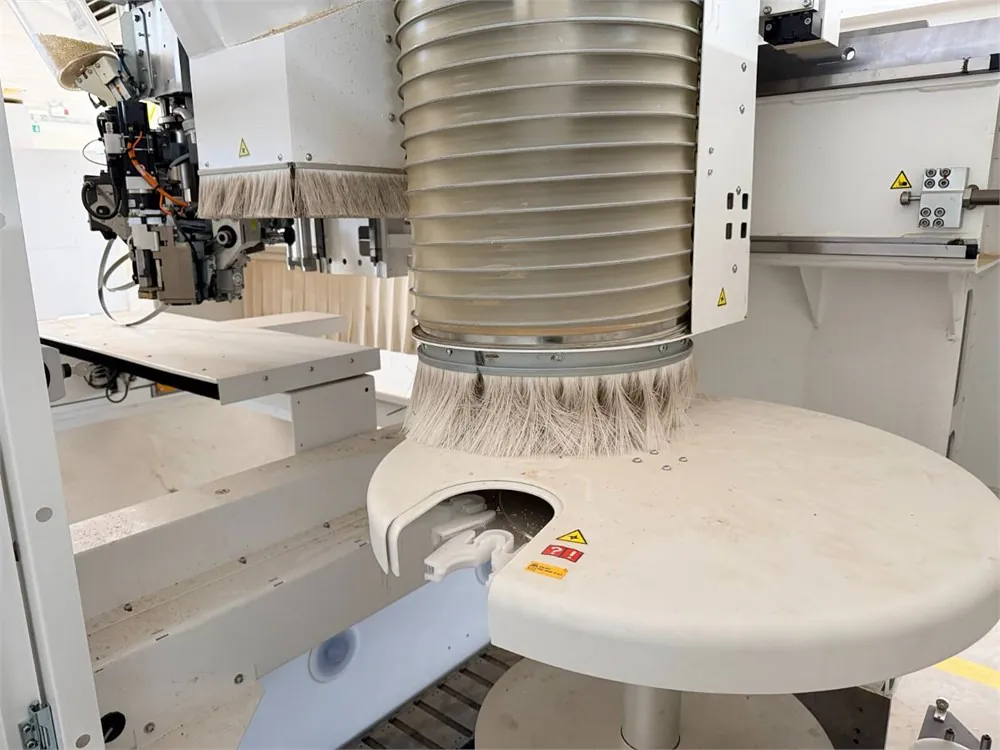 HOMAG Centateq E - 310 Venture BMG 310 /33/16 /V/K Eğri Kenar Cnc Makinesi (2023) — 11/16