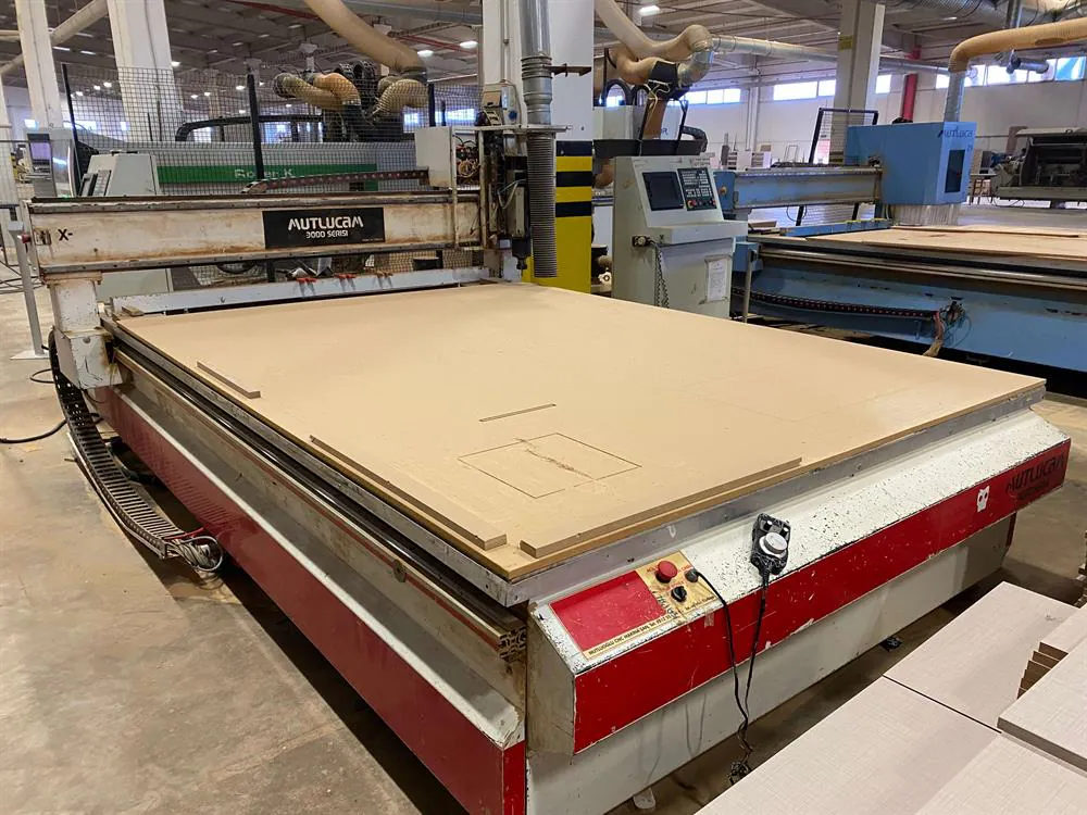 Mutlucam Makine 2128 Düz Tabla CNC Makinesi (2015) — 2/9