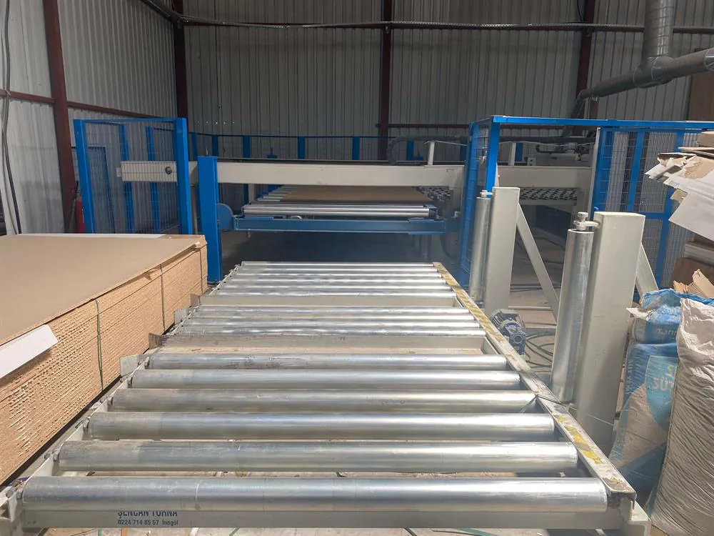 KDT Sawtech Ks Pro 38 L Yandan Yüklemeli Asansörlü Panel Ebatlama Makinesi (2014) — 5/9