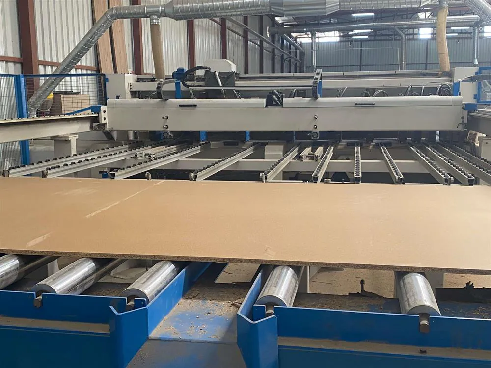 KDT Sawtech Ks Pro 38 L Yandan Yüklemeli Asansörlü Panel Ebatlama Makinesi (2014) — 7/9